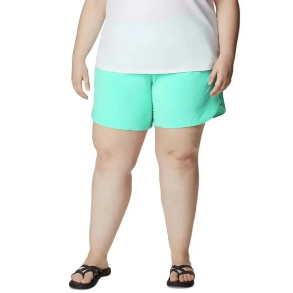 Columbia Plus Size Bogata Bay Stretch Shorts - Electric Turquoise 1X 2X - Picture 1 of 1